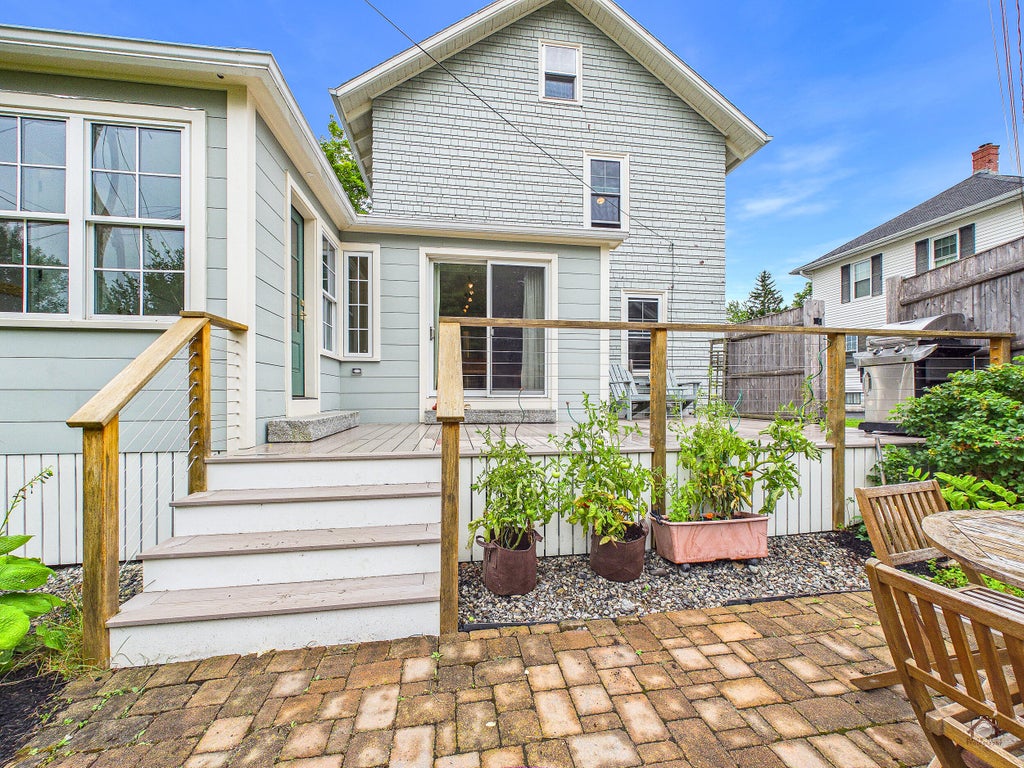 Photo of 33 Park Street, Bath, ME 04530 (MLS # 1677847)