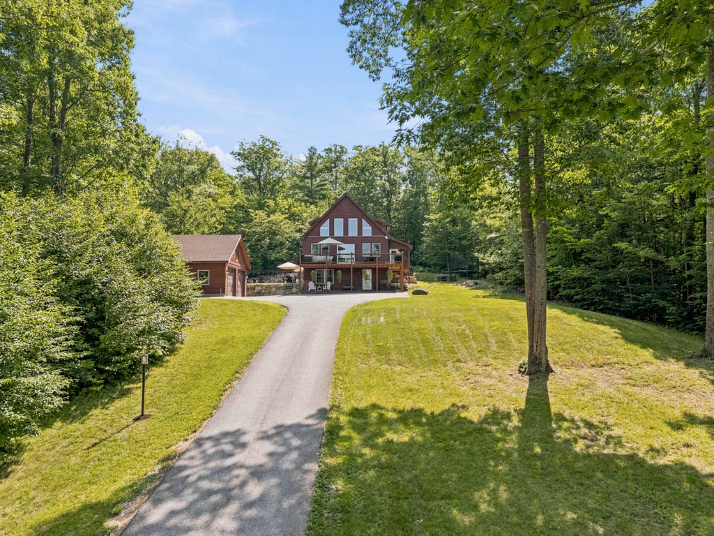 Photo of 4 Oak Ridge Road, Bethel, ME 04217 (MLS # 1671089)