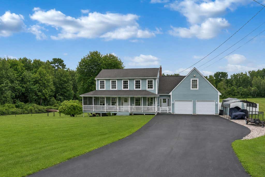 Photo of 13 Saint Tekakwitha Drive, Lewiston, ME 04240 (MLS # 1673035)