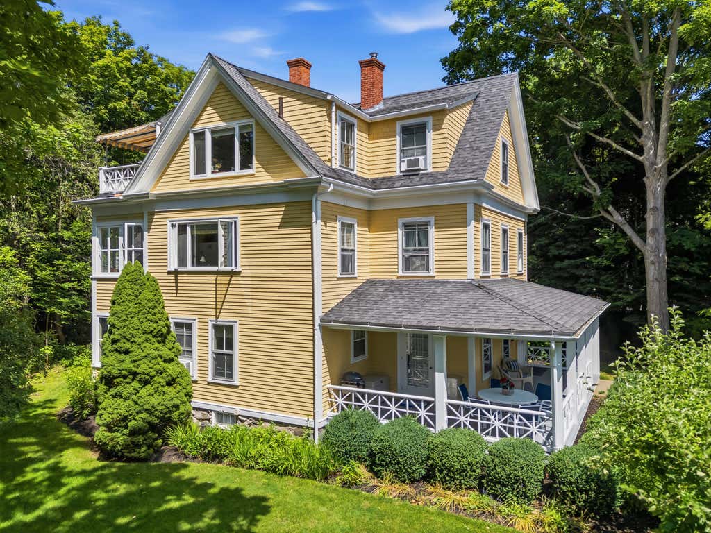 Photo of 5 Harmon Park Road #3, York, ME 03909 (MLS # 1669623)