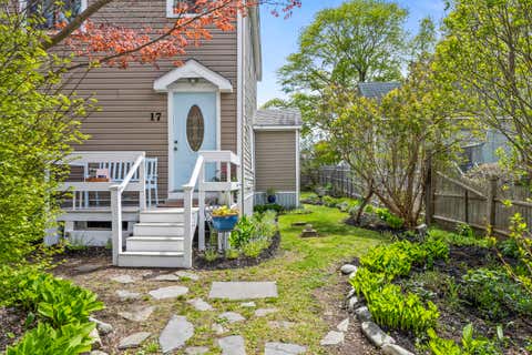 Photo of 17 Elizabeth Street, Portland, ME 04108 (MLS # 1662226)