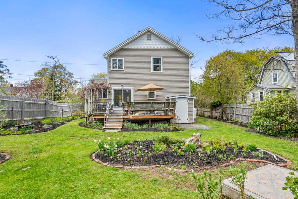 Photo of 17 Elizabeth Street, Portland, ME 04108 (MLS # 1662226)