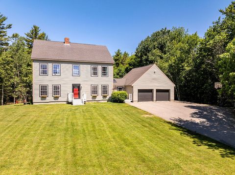 Photo of 76 Hill Street, South Thomaston, ME 04858 (MLS # 1667067)