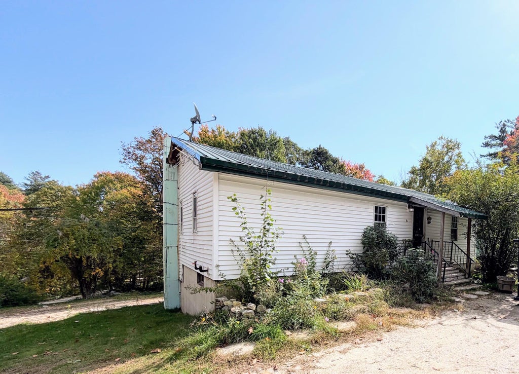 Photo of 17 Jam Hill Road, Oxford, ME 04270 (MLS # 1683851)