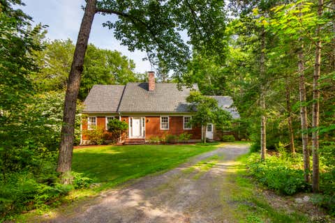 Photo of 100 Mistic Avenue, Rockport, ME 04856 (MLS # 1672678)