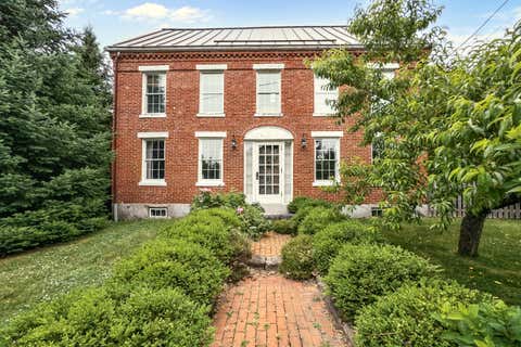Photo of 28 Pleasant Street, Waldoboro, ME 04572 (MLS # 1671860)