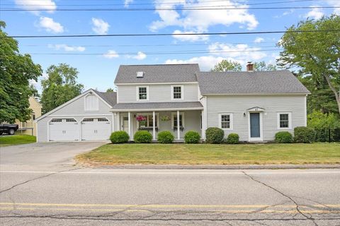 Photo of 17 Chamberlain Road, Scarborough, ME 04074 (MLS # 1672988)