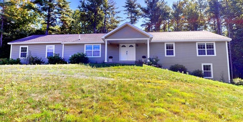 Photo of 13 Bowdoin Drive, Lewiston, ME 04240 (MLS # 1680700)