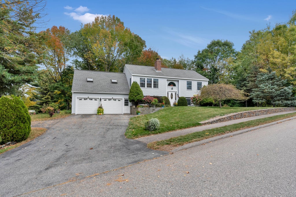 Photo of 2 Colchester Drive, South Portland, ME 04106 (MLS # 1683320)