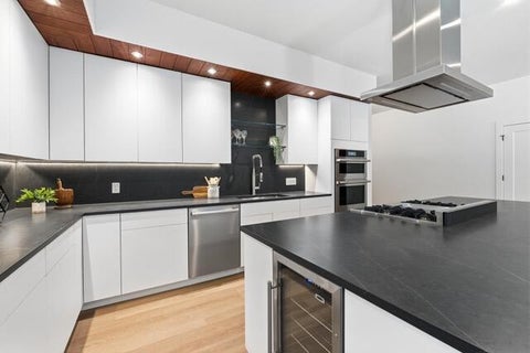Photo of 2 Woodside Meadow Road, Kittery, ME 03905 (MLS # 1679907)