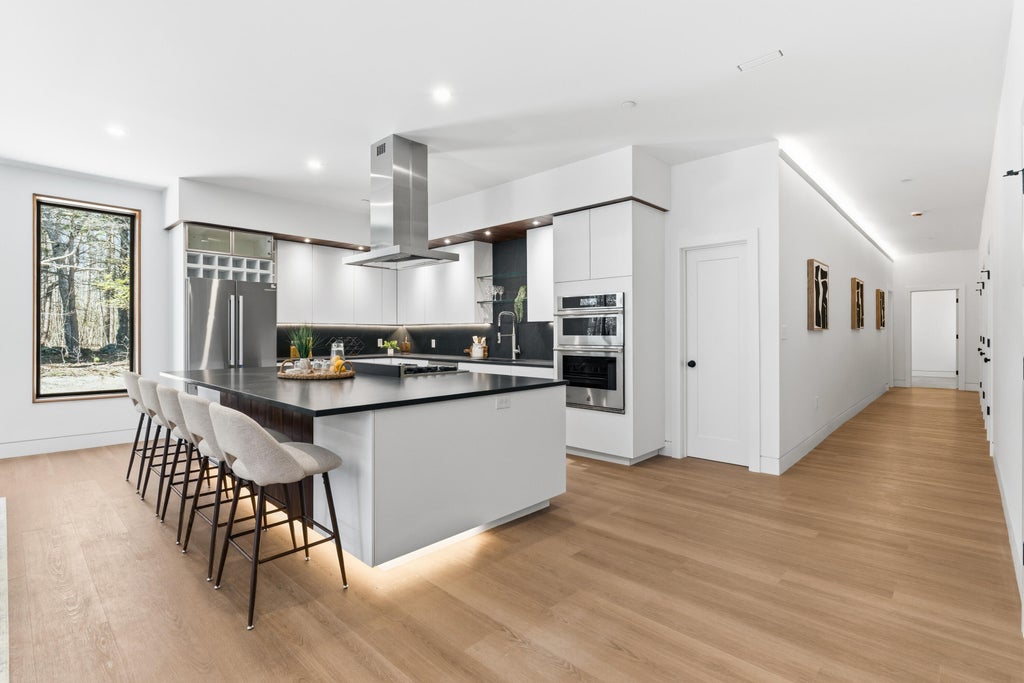 Photo of 2 Woodside Meadow Road, Kittery, ME 03905 (MLS # 1679907)