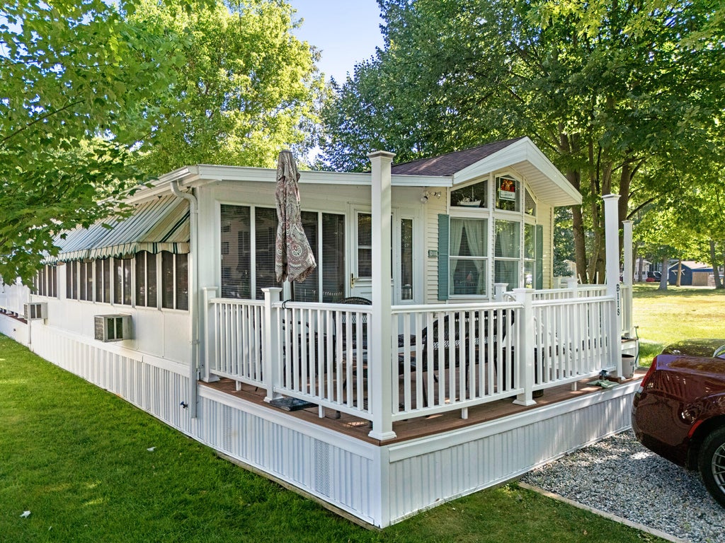 Photo of 1 Robinson Way #B118, Kennebunk, ME 04043 (MLS # 1672808)