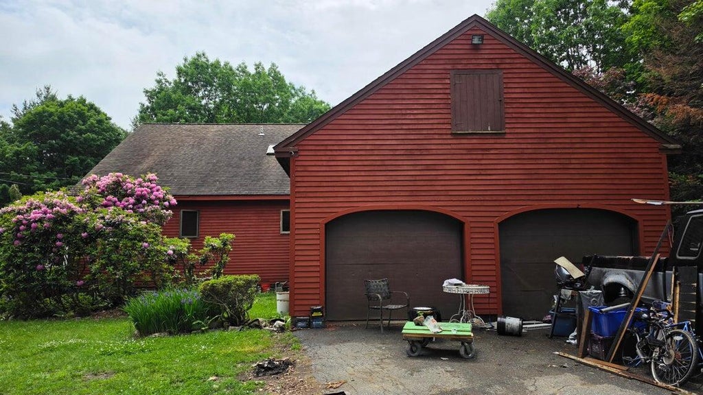 Photo of 23 Raymond Hill RD, Raymond, ME 04071 (MLS # 1681969)