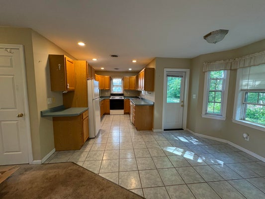 20 SPRING POND CIR, YORK, ME 03909 - Image 6be2ee4daf044acbf835ecb021fe022c/327088121