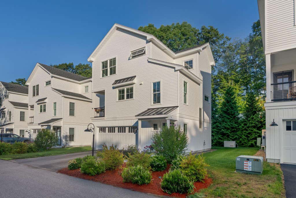 Photo of 284 Bradley Street #3, Saco, ME 04072 (MLS # 1674866)