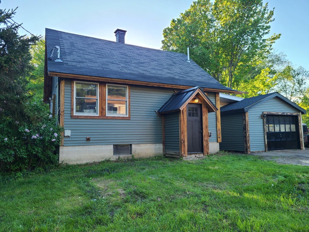 Photo of 14 Helen Street, Auburn, ME 04210 (MLS # 1663500)