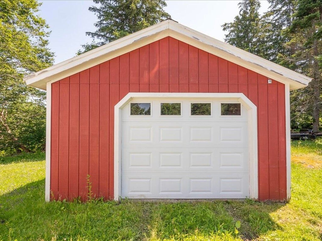 Photo of 8 Headacre Farm Road, Owls Head, ME 04854 (MLS # 1669781)