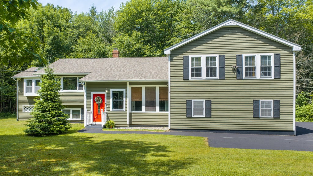 Photo of 2 Little Brook Drive, Falmouth, ME 04105 (MLS # 1670089)