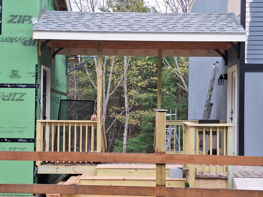 Photo of 8 Highfield Lane, Belfast, ME 04915 (MLS # 1662762)