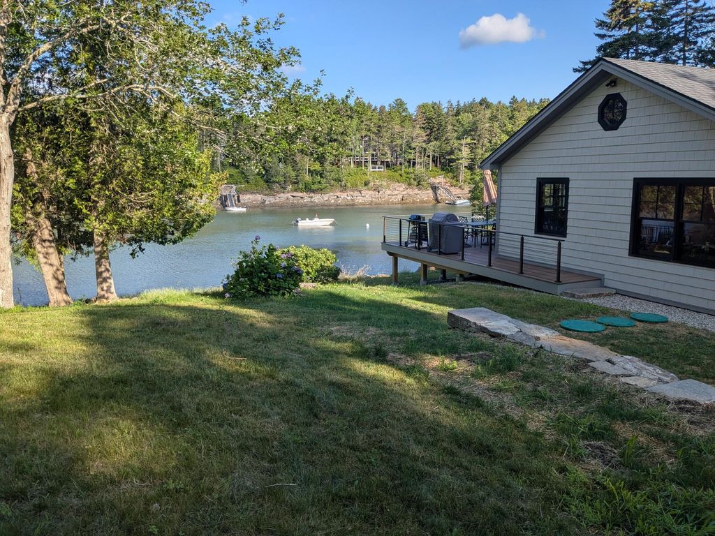 Photo of 22 Little Crow Point RD, Harpswell, ME 04079 (MLS # 1672779)