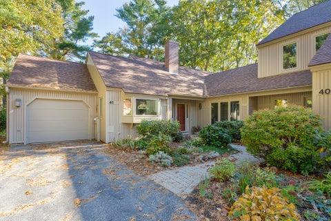 Photo of 41 Wildwood Drive #41, Cape Elizabeth, ME 04107 (MLS # 1684832)
