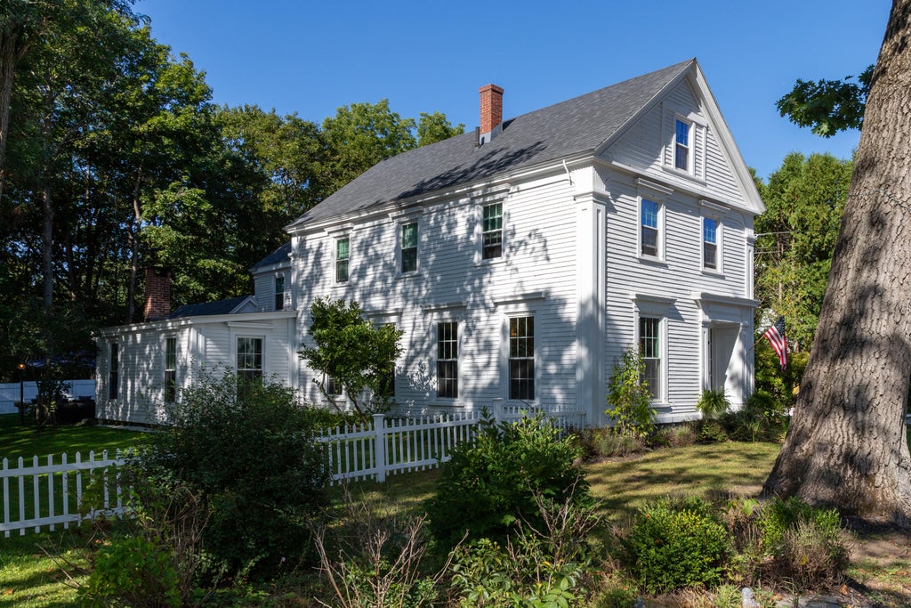 Photo of 34 Storer Street, Kennebunk, ME 04043 (MLS # 1681470)