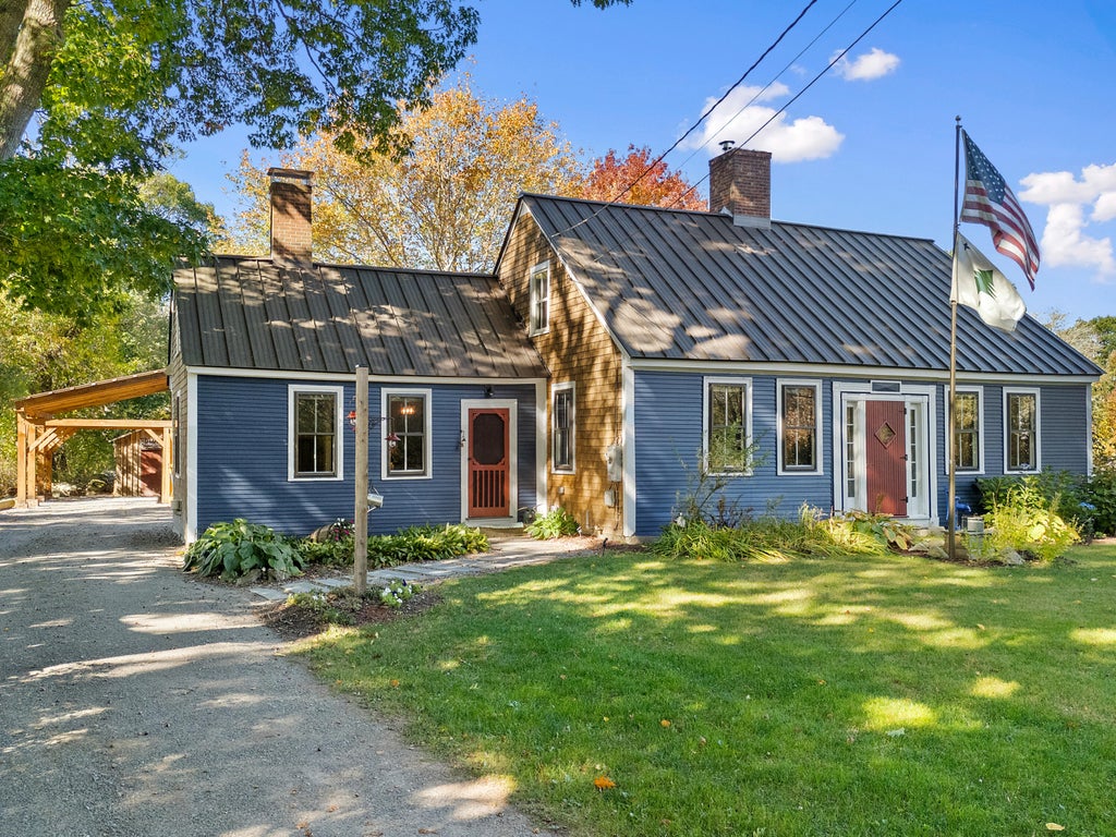 Photo of 935 Dutch Neck Road, Waldoboro, ME 04572 (MLS # 1684457)