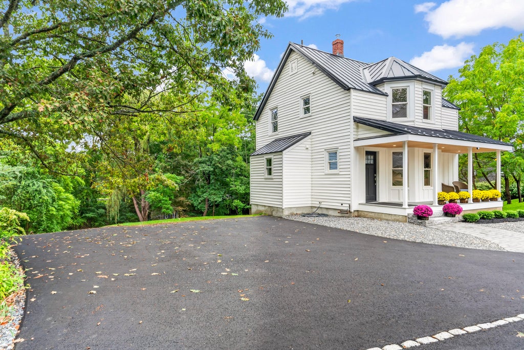 Photo of 36 Traip Avenue, Kittery, ME 03904 (MLS # 1679807)