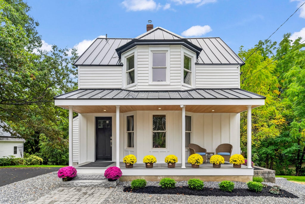 Photo of 36 Traip Avenue, Kittery, ME 03904 (MLS # 1679807)