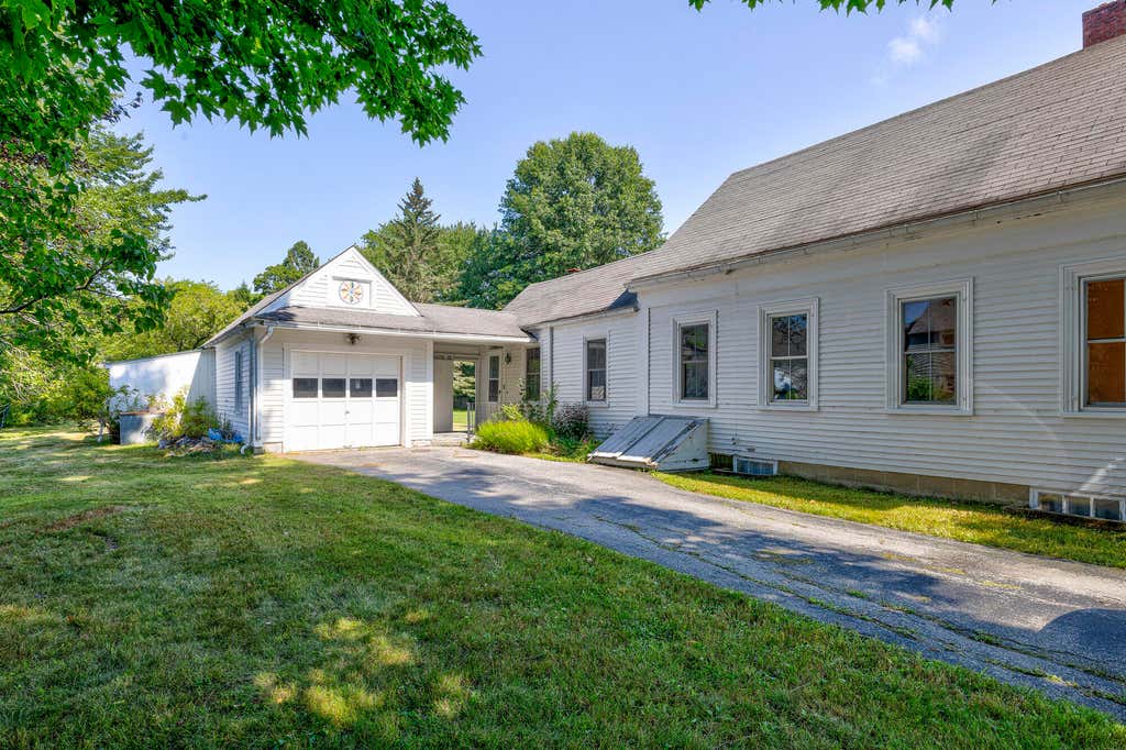 Photo of 66 Spring Street, Yarmouth, ME 04096 (MLS # 1675864)