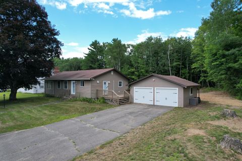 Photo of 422 Peltoma Avenue, Pittsfield, ME 04967 (MLS # 1671646)