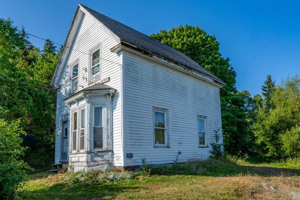 Photo of 226 Old Harbor Road, Vinalhaven, ME 04863 (MLS # 1680172)
