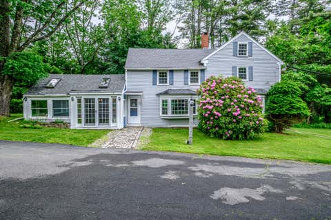 Photo of 58 Allen Ave Extension, Falmouth, ME 04105 (MLS # 1654861)