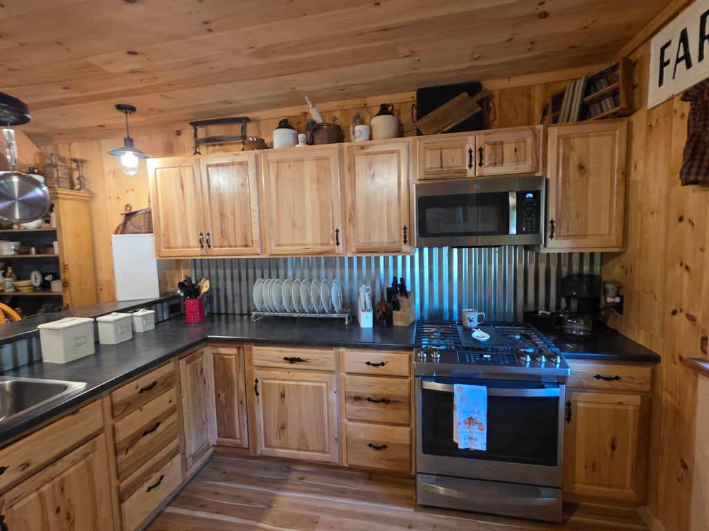 Photo of 936 N Main Street, Winterport, ME 04496 (MLS # 1674935)