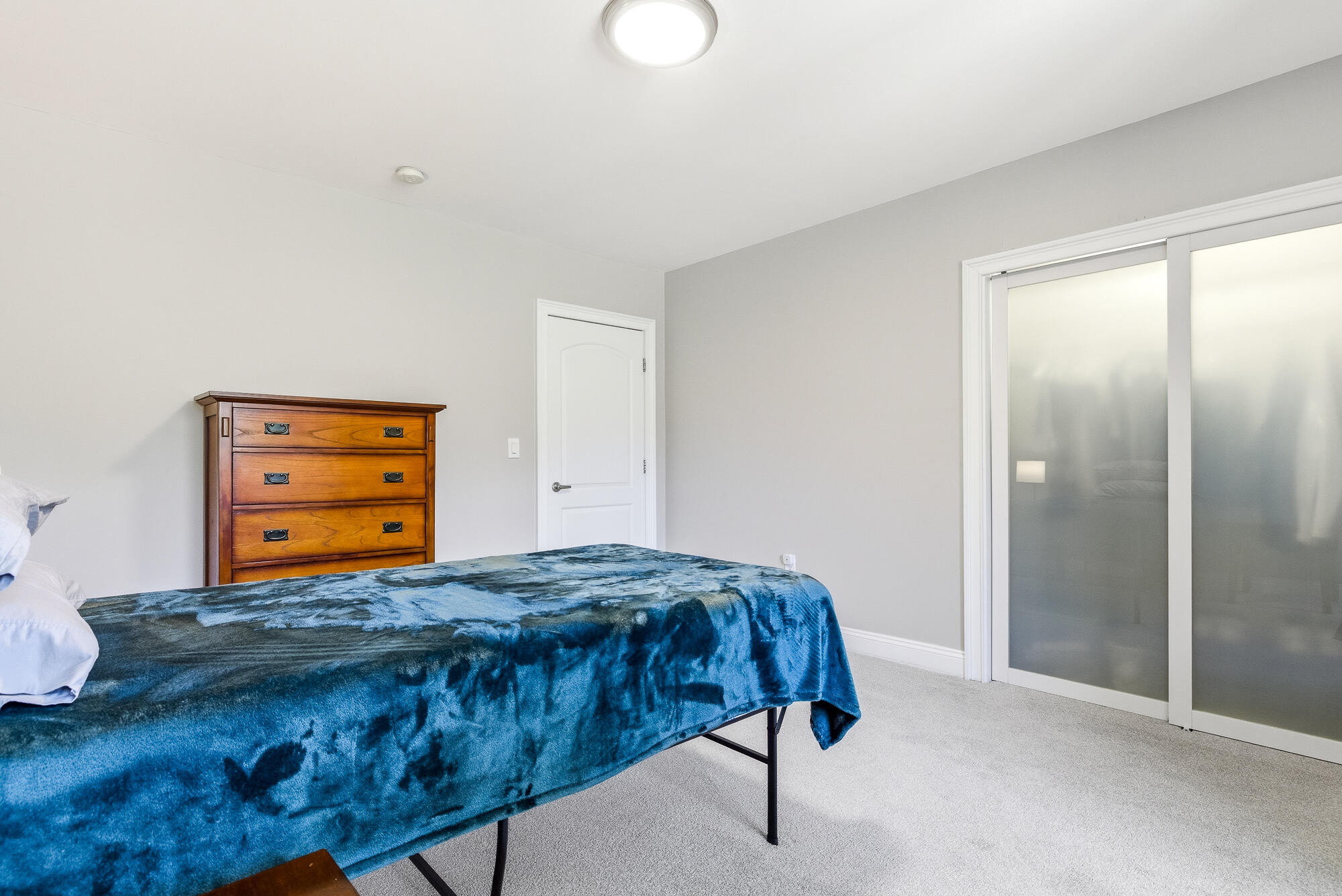 Eliot, Maine, 03903, United States, 5 Bedrooms Bedrooms, ,3 BathroomsBathrooms,Residential,Active,2041377