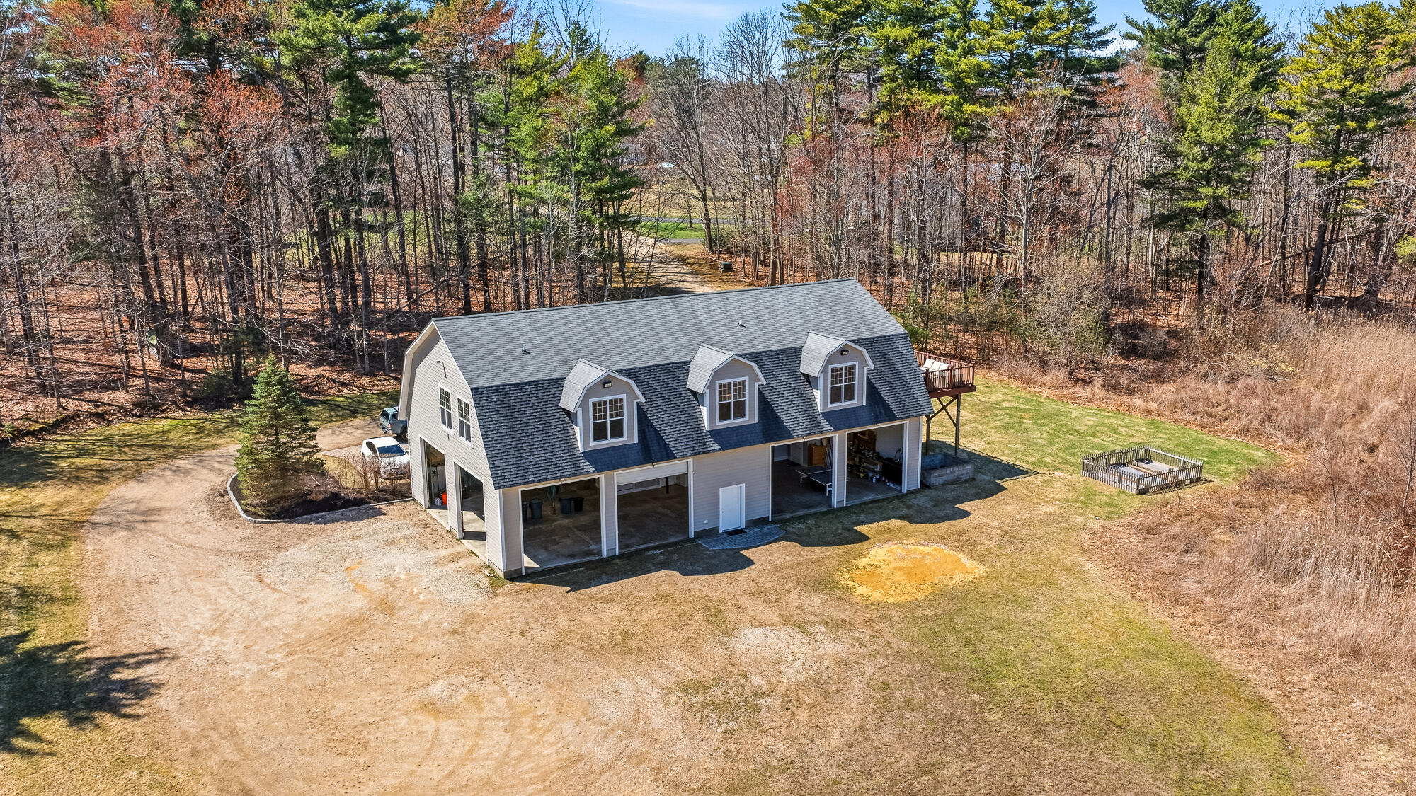 Eliot, Maine, 03903, United States, 5 Bedrooms Bedrooms, ,3 BathroomsBathrooms,Residential,Active,2041377