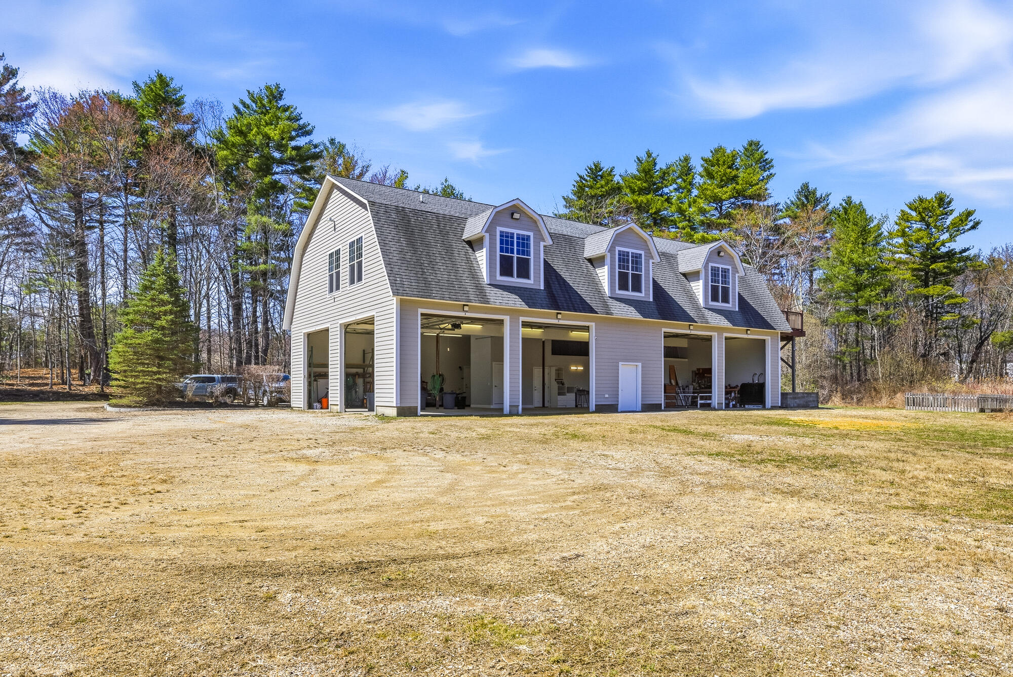 Eliot, Maine, 03903, United States, 5 Bedrooms Bedrooms, ,3 BathroomsBathrooms,Residential,Active,2041377