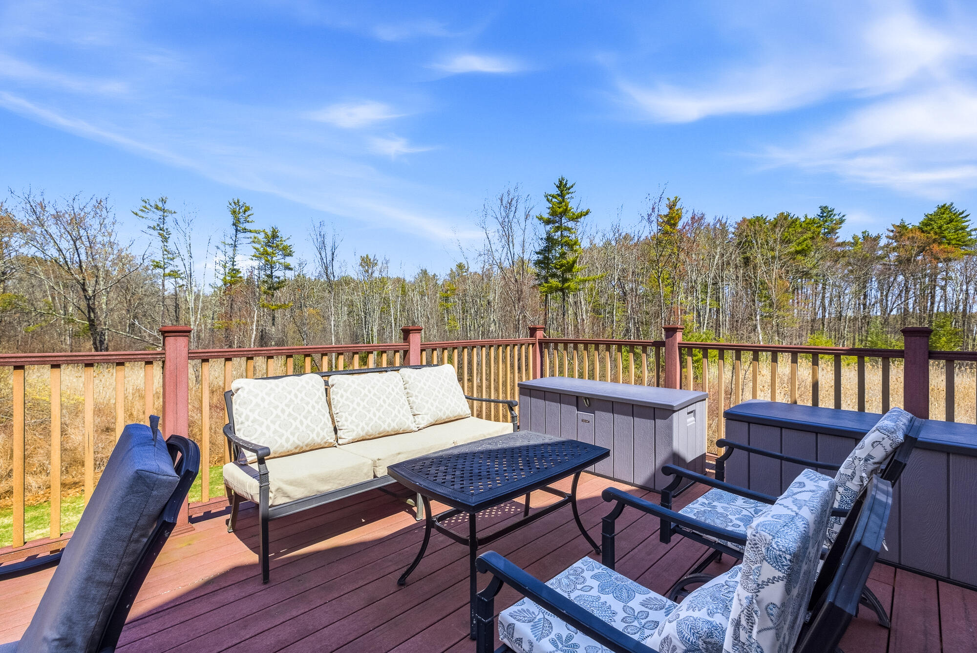 Eliot, Maine, 03903, United States, 5 Bedrooms Bedrooms, ,3 BathroomsBathrooms,Residential,Active,2041377