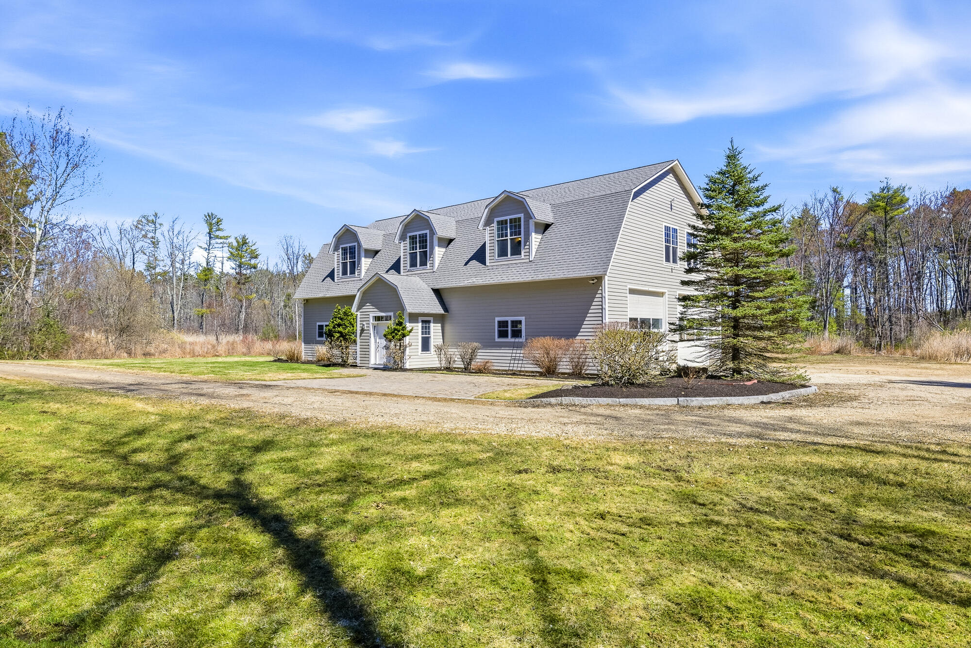 Eliot, Maine, 03903, United States, 5 Bedrooms Bedrooms, ,3 BathroomsBathrooms,Residential,Active,2041377