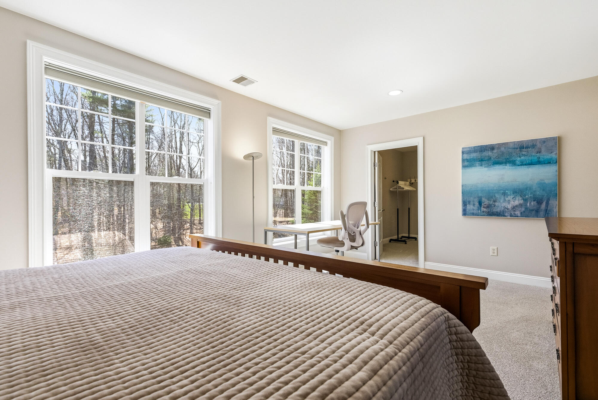 Eliot, Maine, 03903, United States, 5 Bedrooms Bedrooms, ,3 BathroomsBathrooms,Residential,Active,2041377