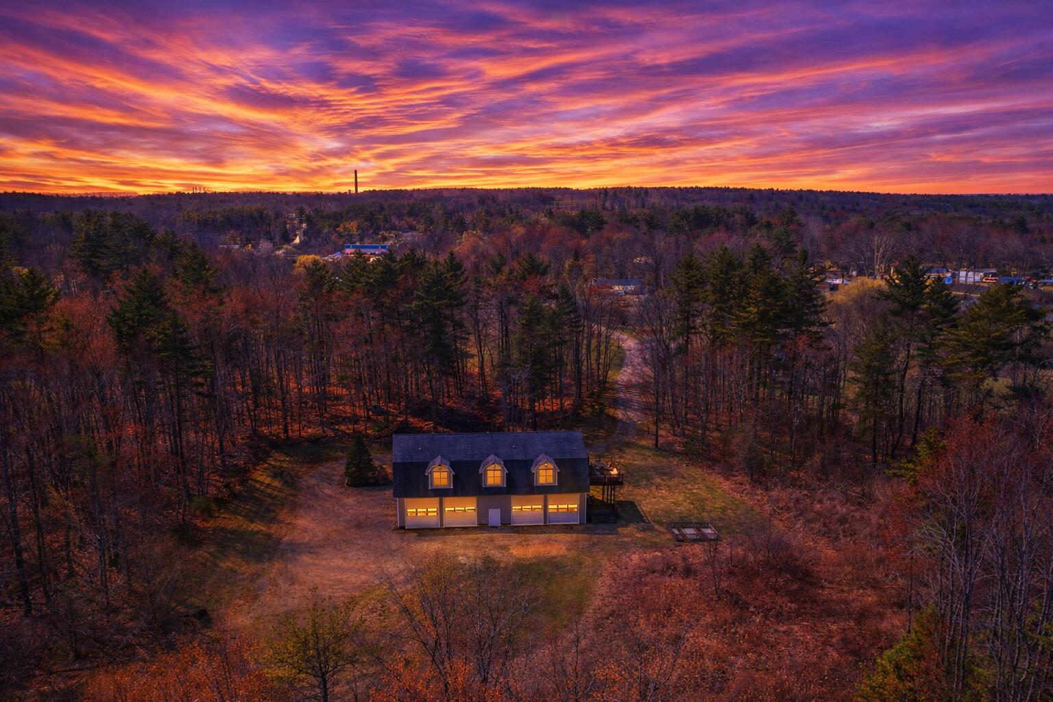 Eliot, Maine, 03903, United States, 5 Bedrooms Bedrooms, ,3 BathroomsBathrooms,Residential,Active,2041377