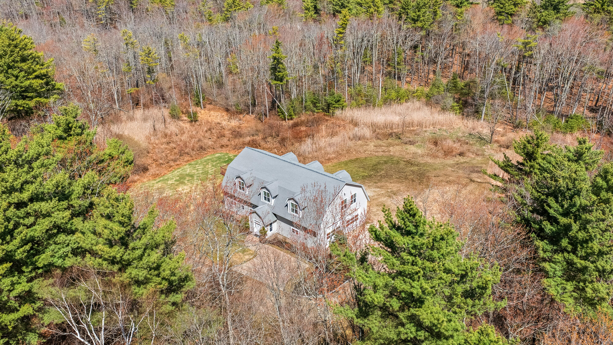 Eliot, Maine, 03903, United States, 5 Bedrooms Bedrooms, ,3 BathroomsBathrooms,Residential,Active,2041377
