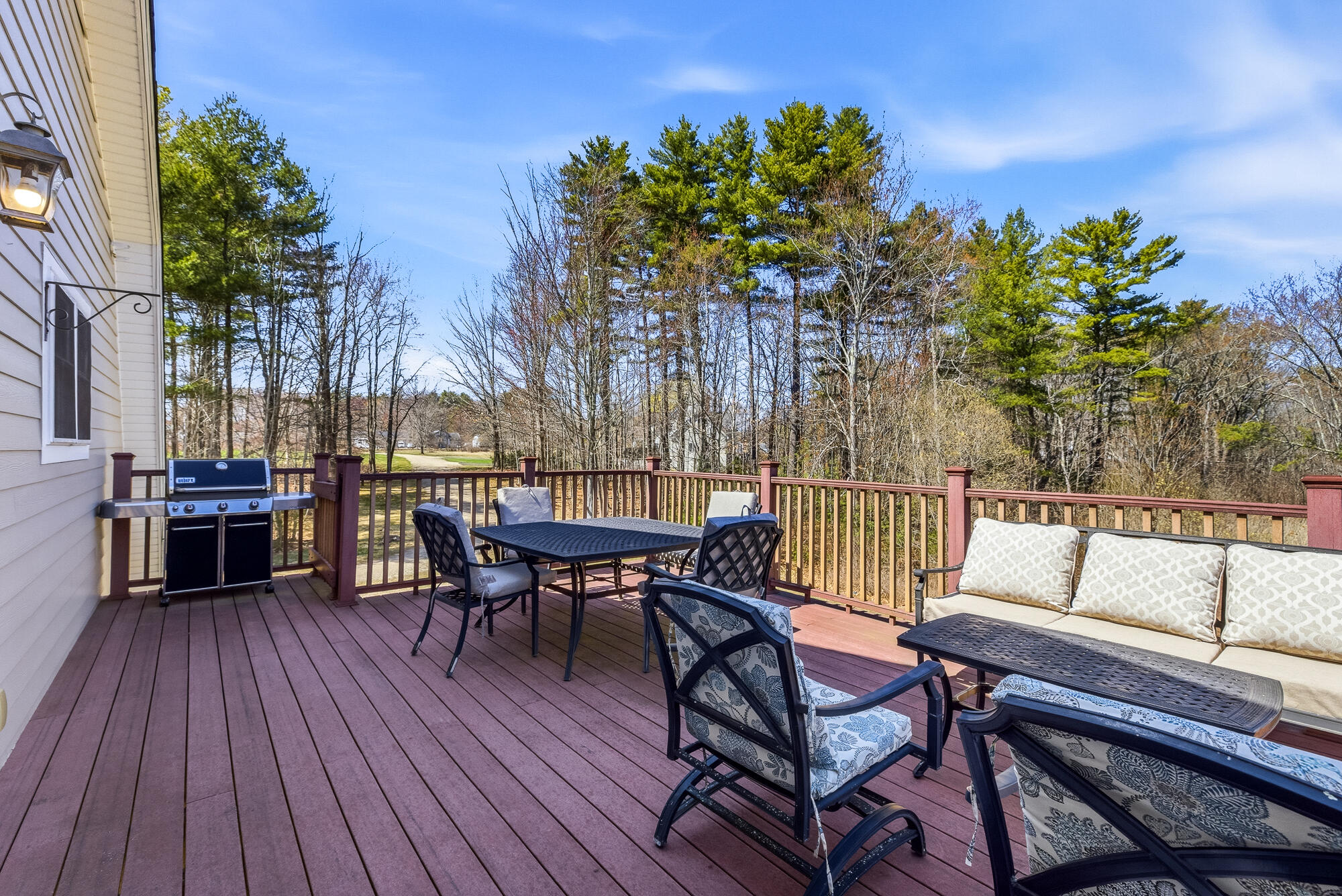 Eliot, Maine, 03903, United States, 5 Bedrooms Bedrooms, ,3 BathroomsBathrooms,Residential,Active,2041377