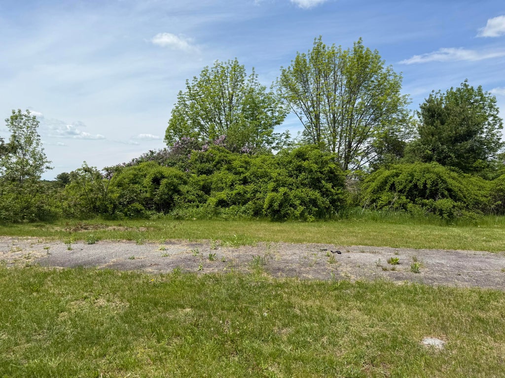 Photo of 19 Duckpuddle Road, Nobleboro, ME 04555 (MLS # 1664576)