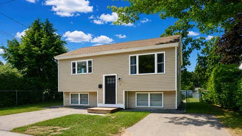 Photo of 3 Southgate Avenue, Biddeford, ME 04005 (MLS # 1671418)