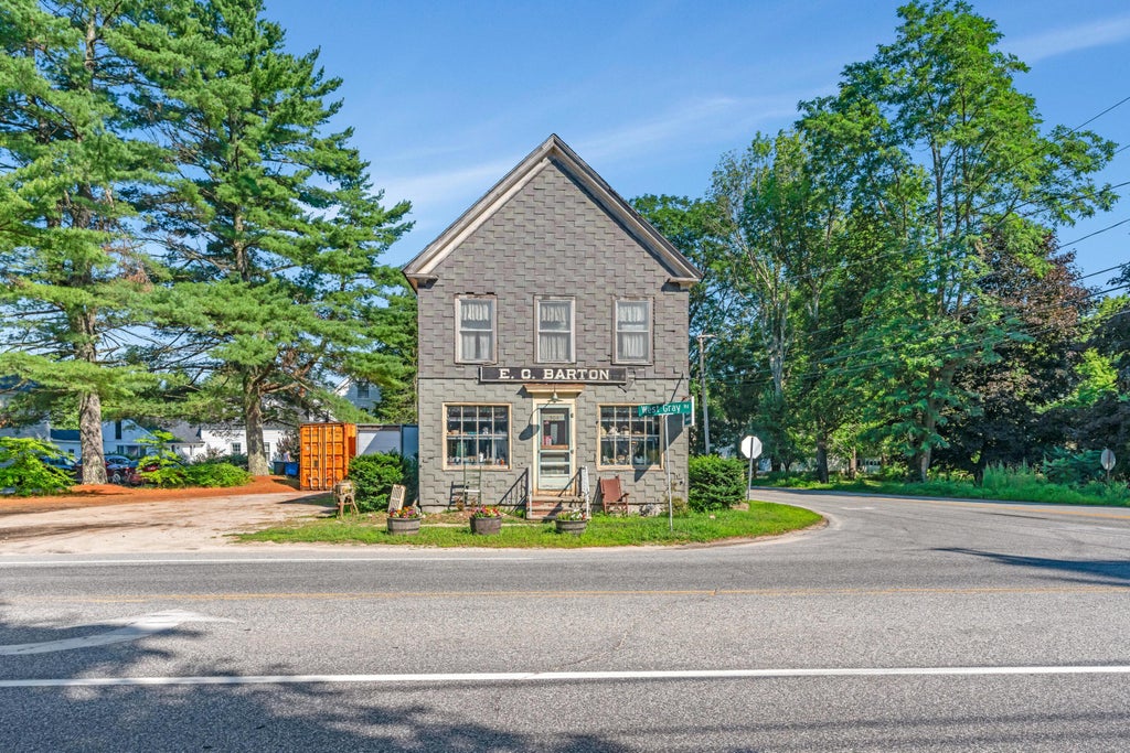 Photo of 304 W Gray Road, Gray, ME 04039 (MLS # 1663278)