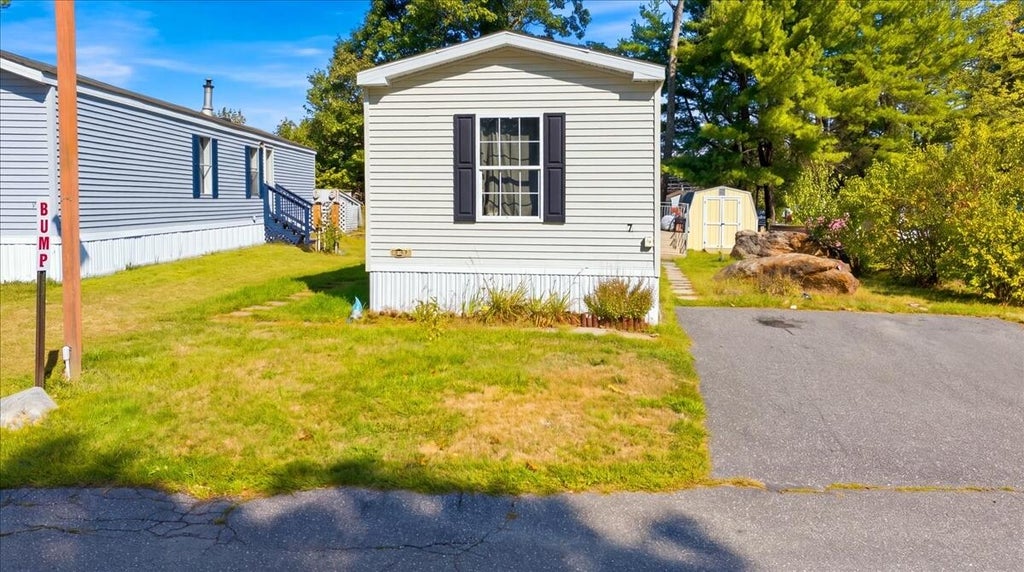 Photo of 7 Autumn Lane, Lewiston, ME 04240 (MLS # 1682079)