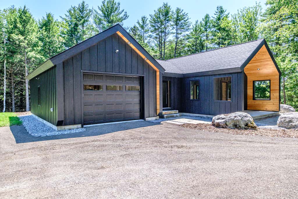 Photo of 830 Paris Road, Hebron, ME 04238 (MLS # 1675216)
