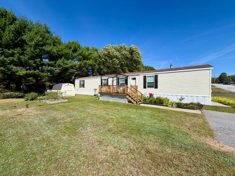 Photo of 13 Dunlop Avenue, Mechanic Falls, ME 04256 (MLS # 1680983)