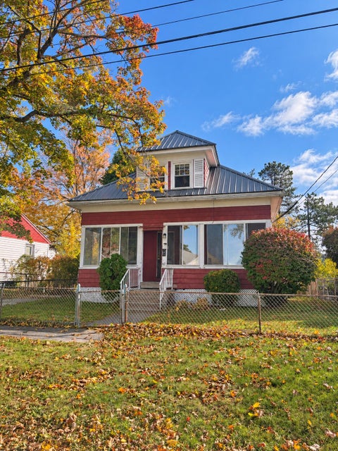 Photo of 62 Powsland Street, Portland, ME 04102 (MLS # 1679635)